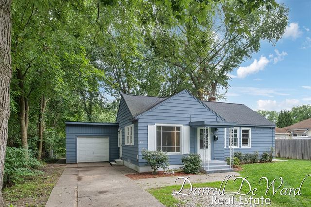 2619 Madison Avenue, Grand Rapids, MI 49507