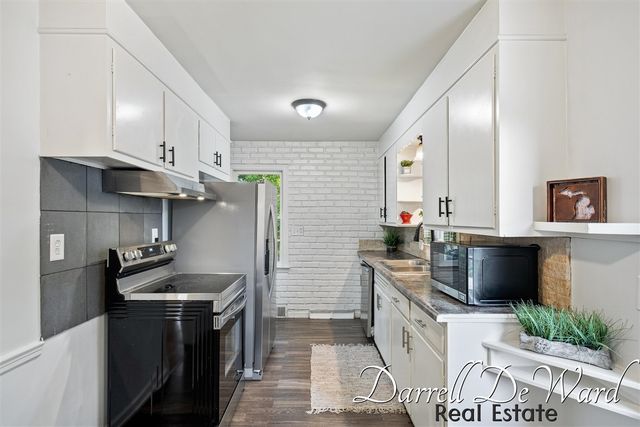 2619 Madison Avenue, Grand Rapids, MI 49507