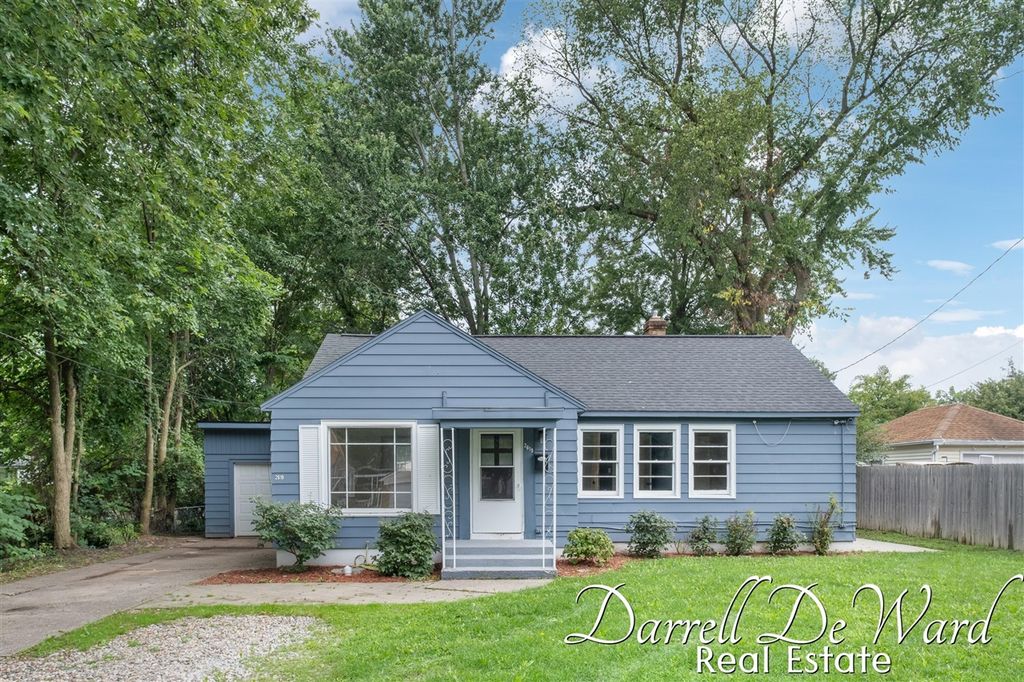 2619 Madison Avenue, Grand Rapids, MI 49507