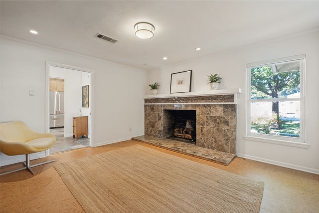 6640 Yosemite Lane, Dallas, TX 75214