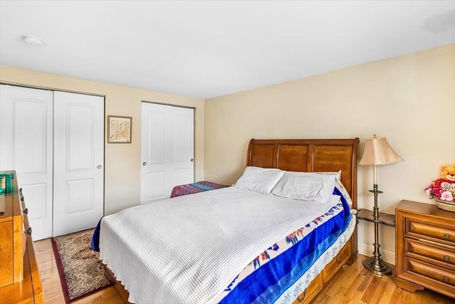 6881 Hickory Street, Hanover Park, IL 60133