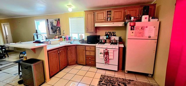 1324 N Saddleback Circle, Tombstone, AZ 85638