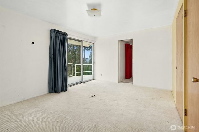 6420 NE 129th Place, Kirkland, WA 98034