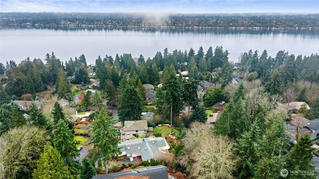 6420 NE 129th Place, Kirkland, WA 98034