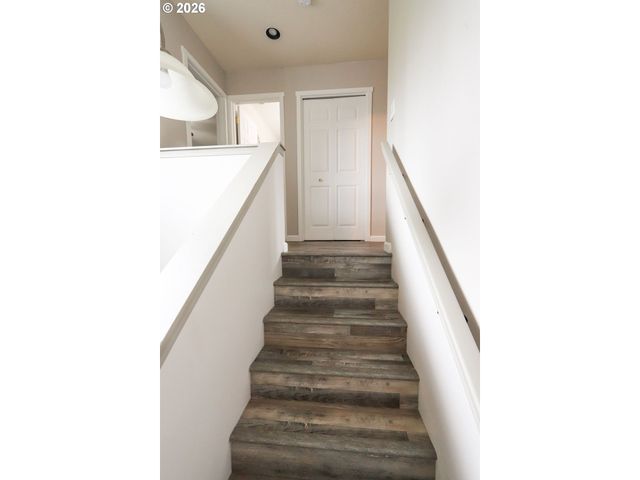 15635 Ne 15TH Pl, Vancouver, WA 98686