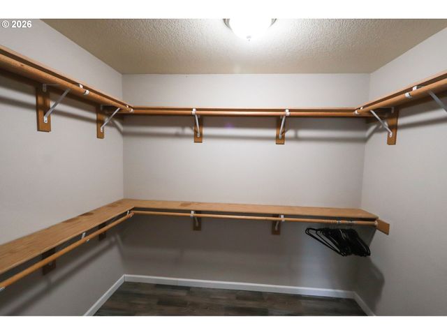 15635 Ne 15TH Pl, Vancouver, WA 98686