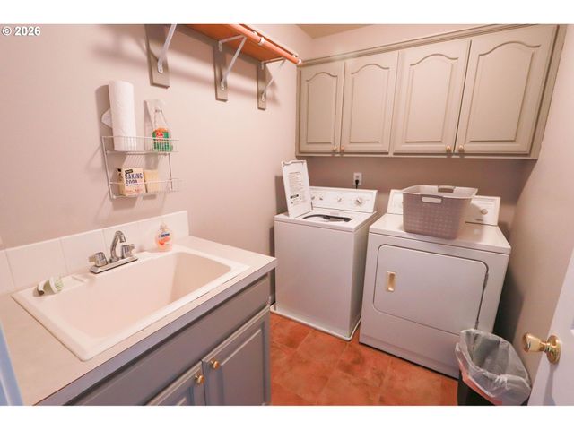 15635 Ne 15TH Pl, Vancouver, WA 98686