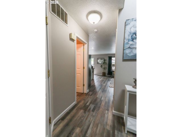 15635 Ne 15TH Pl, Vancouver, WA 98686