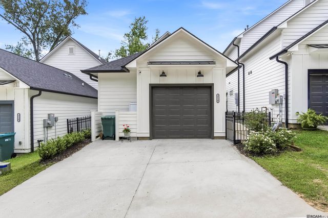 3116 Parkside Ln, St Francisville, LA 70775