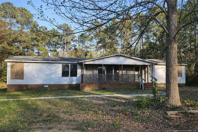 3600 Quarter Horse Run Lane, Parkton, NC 28371