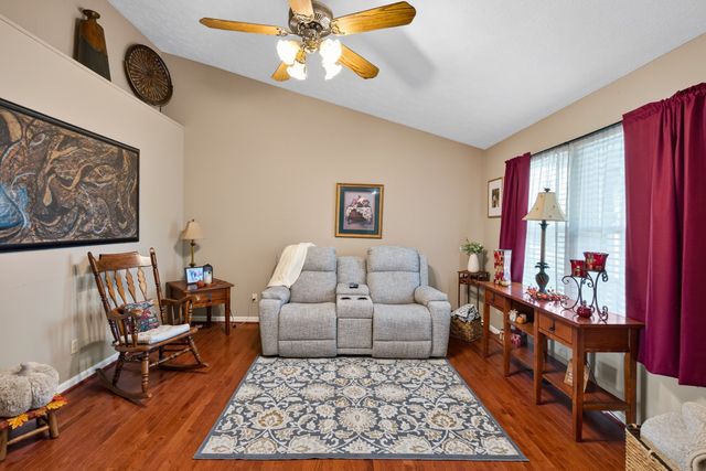 217 Westlynn Dr, Lebanon, TN 37087