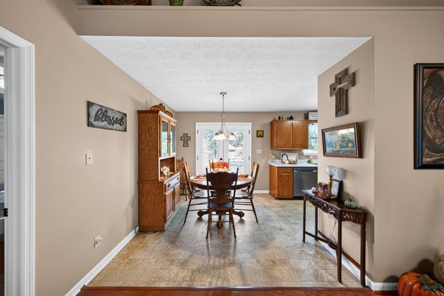 217 Westlynn Dr, Lebanon, TN 37087
