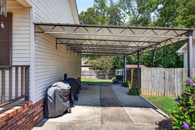 217 Westlynn Dr, Lebanon, TN 37087