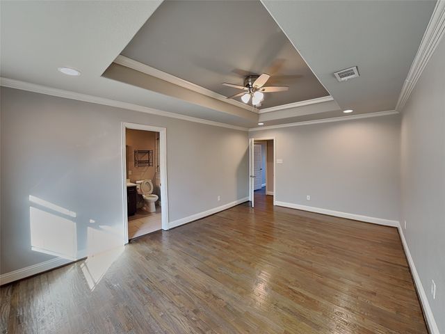 2828 Livingston Avenue, Fort Worth, TX 76110