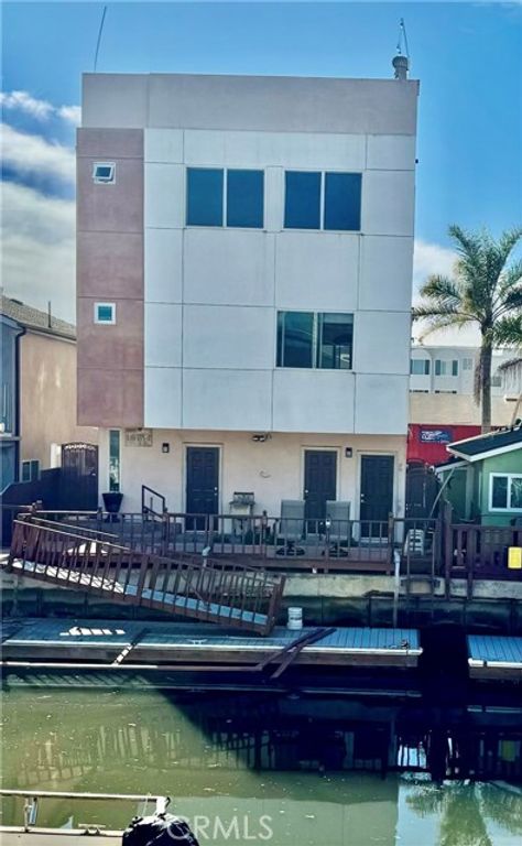 16754 Pacific Coast Hwy B, Sunset Beach, CA 90742