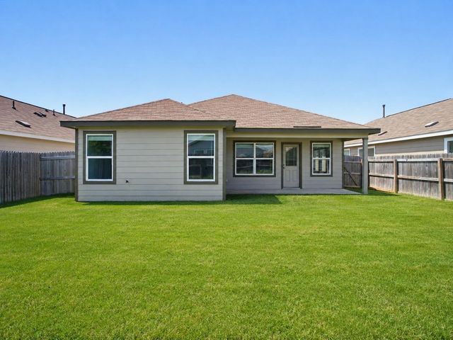 5904 Geronimo WAY, Seguin, TX 78155
