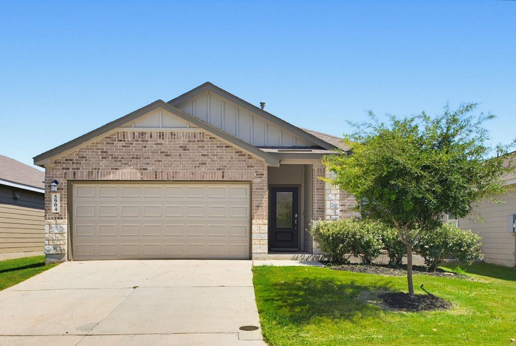 5904 Geronimo WAY, Seguin, TX 78155