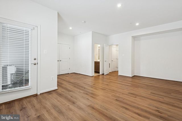 7826 WOLF RUN LN, Severn, MD 21144