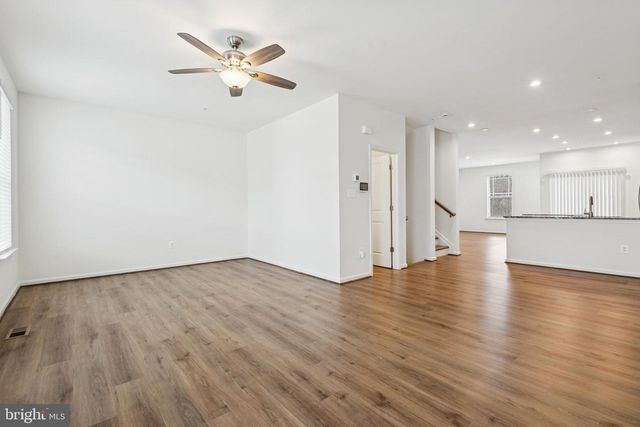 7826 WOLF RUN LN, Severn, MD 21144