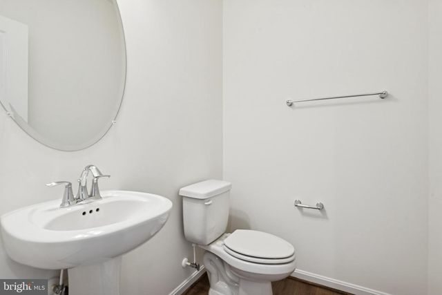 7826 WOLF RUN LN, Severn, MD 21144