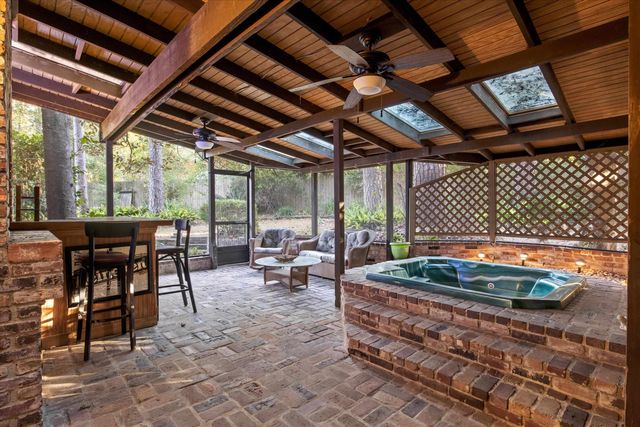 2403 San Pedro Avenue, Tallahassee, FL 32304