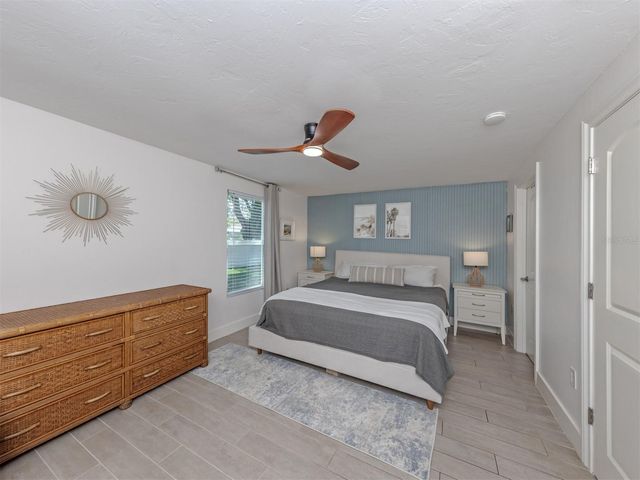381 FALKLAND ROAD, Venice, FL 34293