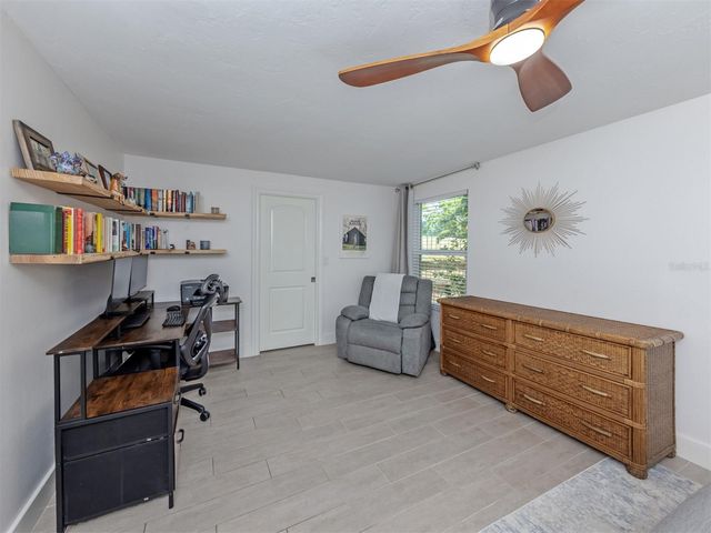 381 FALKLAND ROAD, Venice, FL 34293