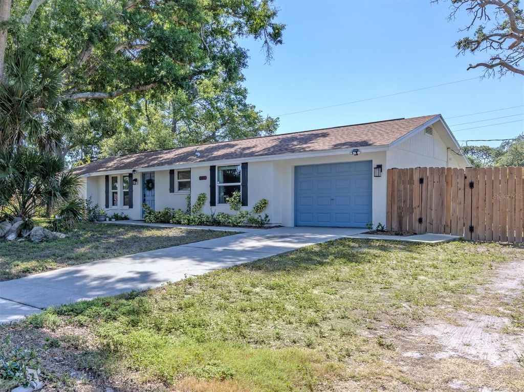 381 FALKLAND ROAD, Venice, FL 34293