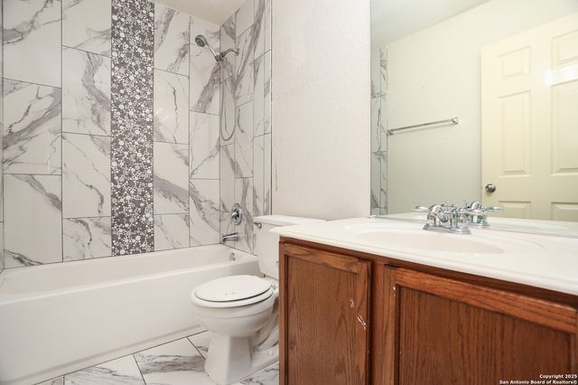 2545 Grayson, San Antonio, TX 78232