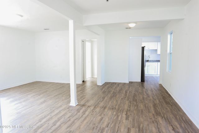 1744 LILLY Road E, Jacksonville, FL 32207