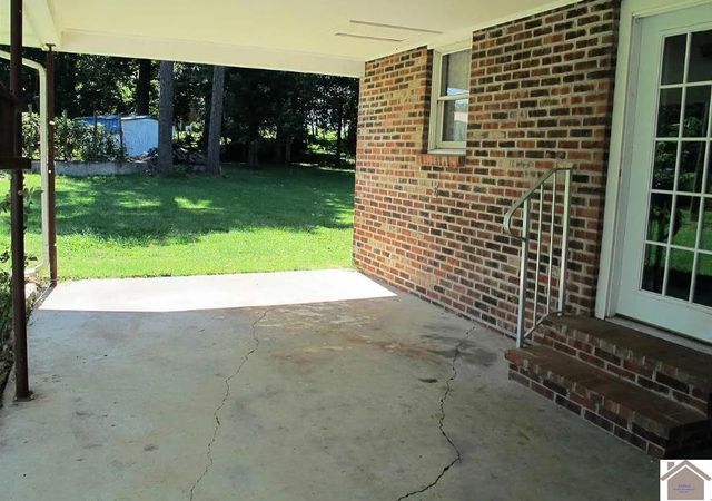 105 Park Ave 5 Block 20, Eddyville, KY 42038