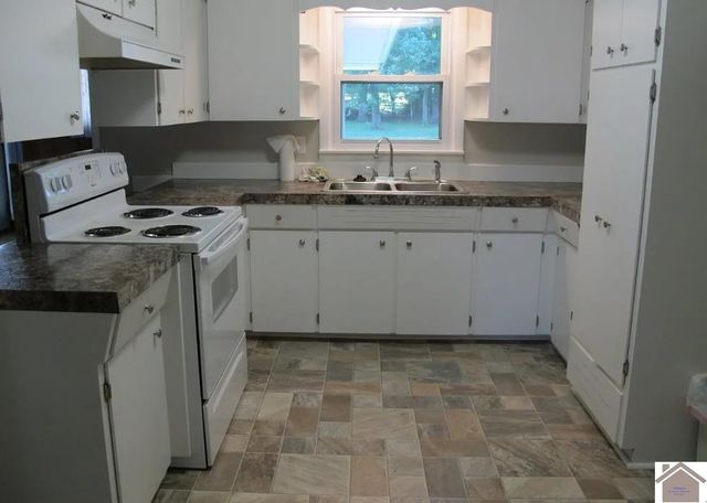 105 Park Ave 5 Block 20, Eddyville, KY 42038