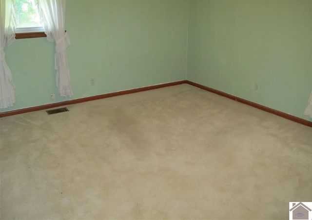 105 Park Ave 5 Block 20, Eddyville, KY 42038