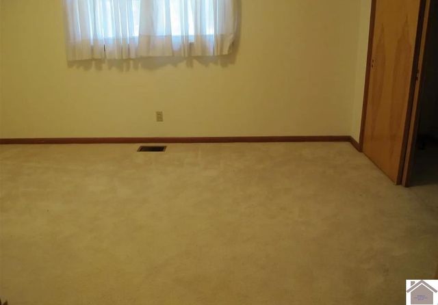 105 Park Ave 5 Block 20, Eddyville, KY 42038