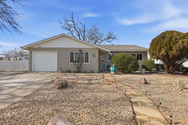 1529 Clancy Drive NE, Albuquerque, NM 87112