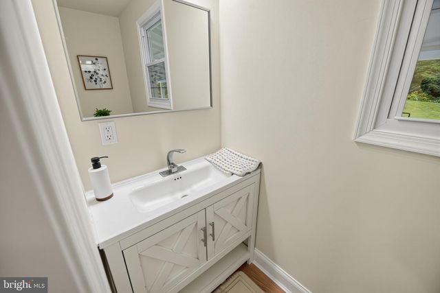 207 SYLVAN DR, Pottstown, PA 19465