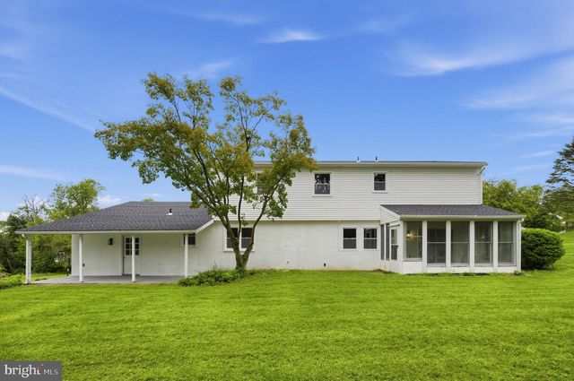 207 SYLVAN DR, Pottstown, PA 19465