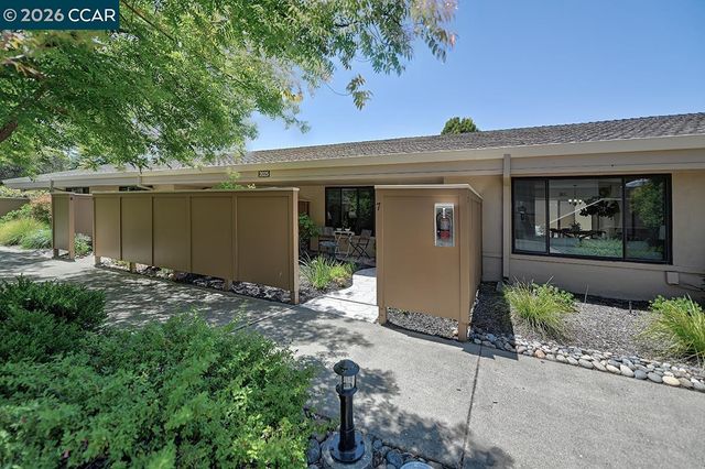 2025 Golden Rain Rd 7, Walnut Creek, CA 94595