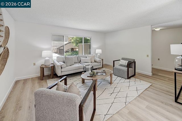 2025 Golden Rain Rd 7, Walnut Creek, CA 94595