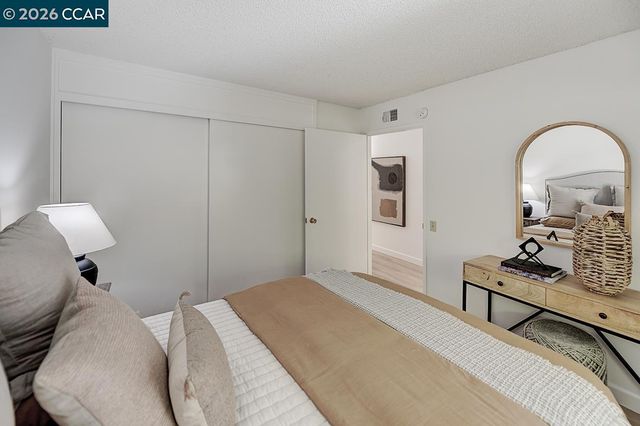 2025 Golden Rain Rd 7, Walnut Creek, CA 94595