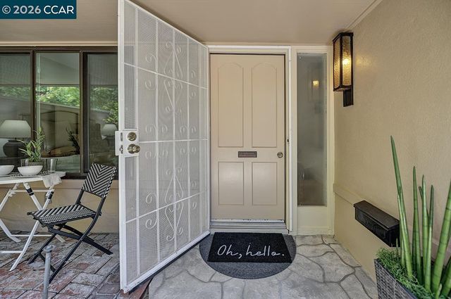 2025 Golden Rain Rd 7, Walnut Creek, CA 94595