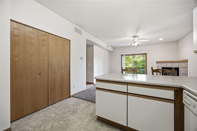 3028 Center Point NE 204, Cedar Rapids, IA 52402