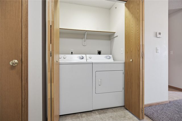 3028 Center Point NE 204, Cedar Rapids, IA 52402