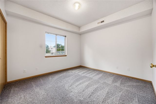 3028 Center Point NE 204, Cedar Rapids, IA 52402