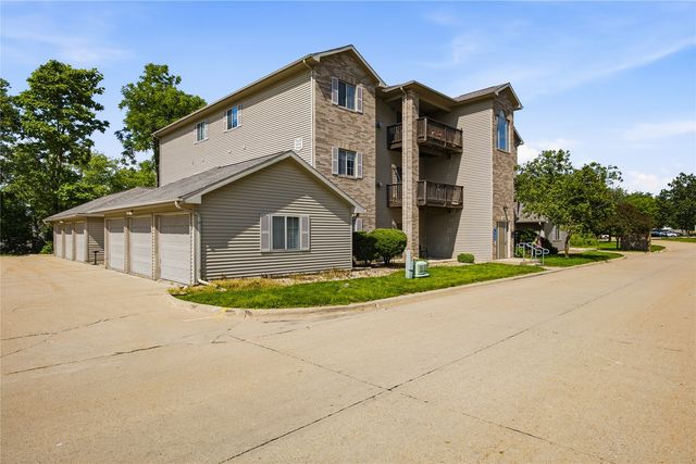 3028 Center Point NE 204, Cedar Rapids, IA 52402