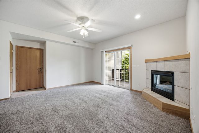 3028 Center Point NE 204, Cedar Rapids, IA 52402