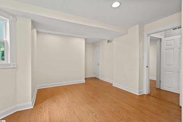 120 W Montclair Avenue, Greenville, SC 29609