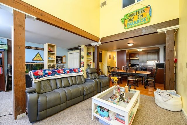 96 Old Colony Ave 304, Taunton, MA 02718