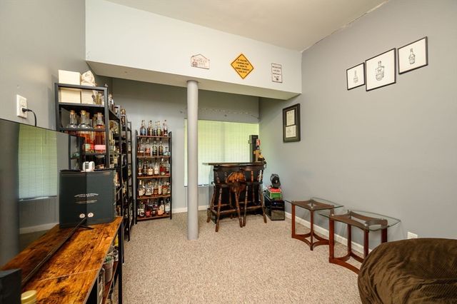 96 Old Colony Ave 304, Taunton, MA 02718