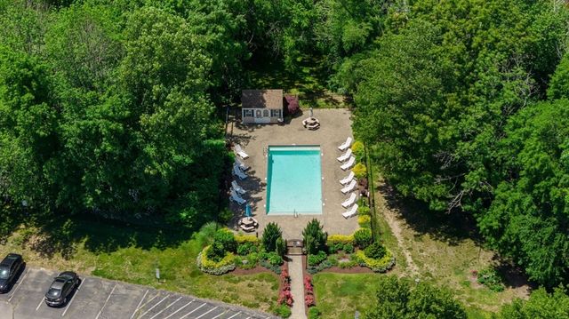 96 Old Colony Ave 304, Taunton, MA 02718